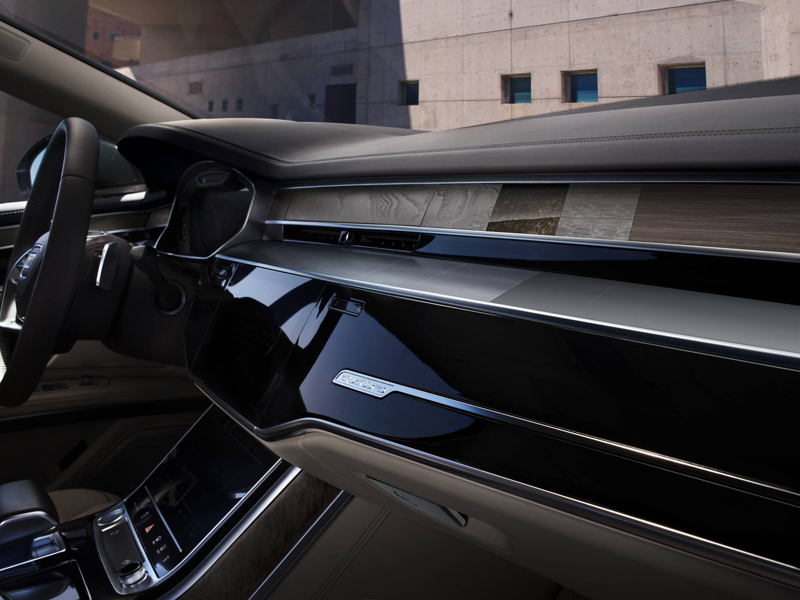 Audi_A8_interior_2