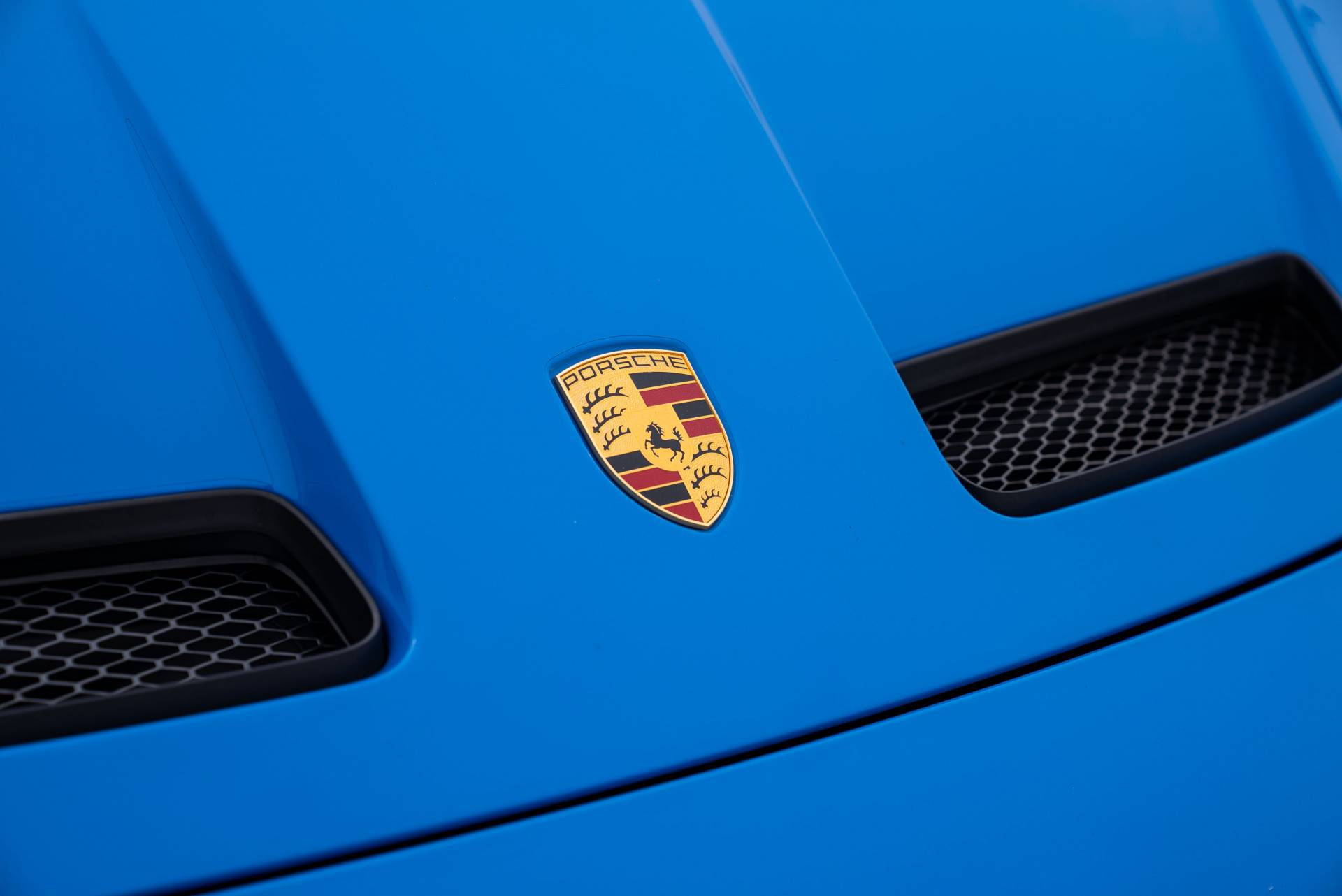 Porsche 911 GT3 Rent in Dubai