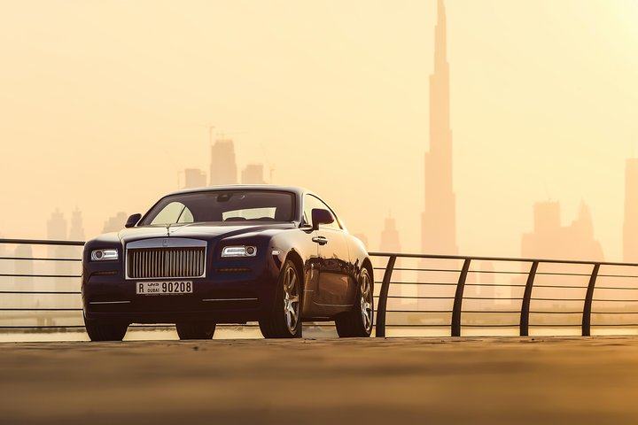 Rolls Royce Wraith Car Rent Dubai