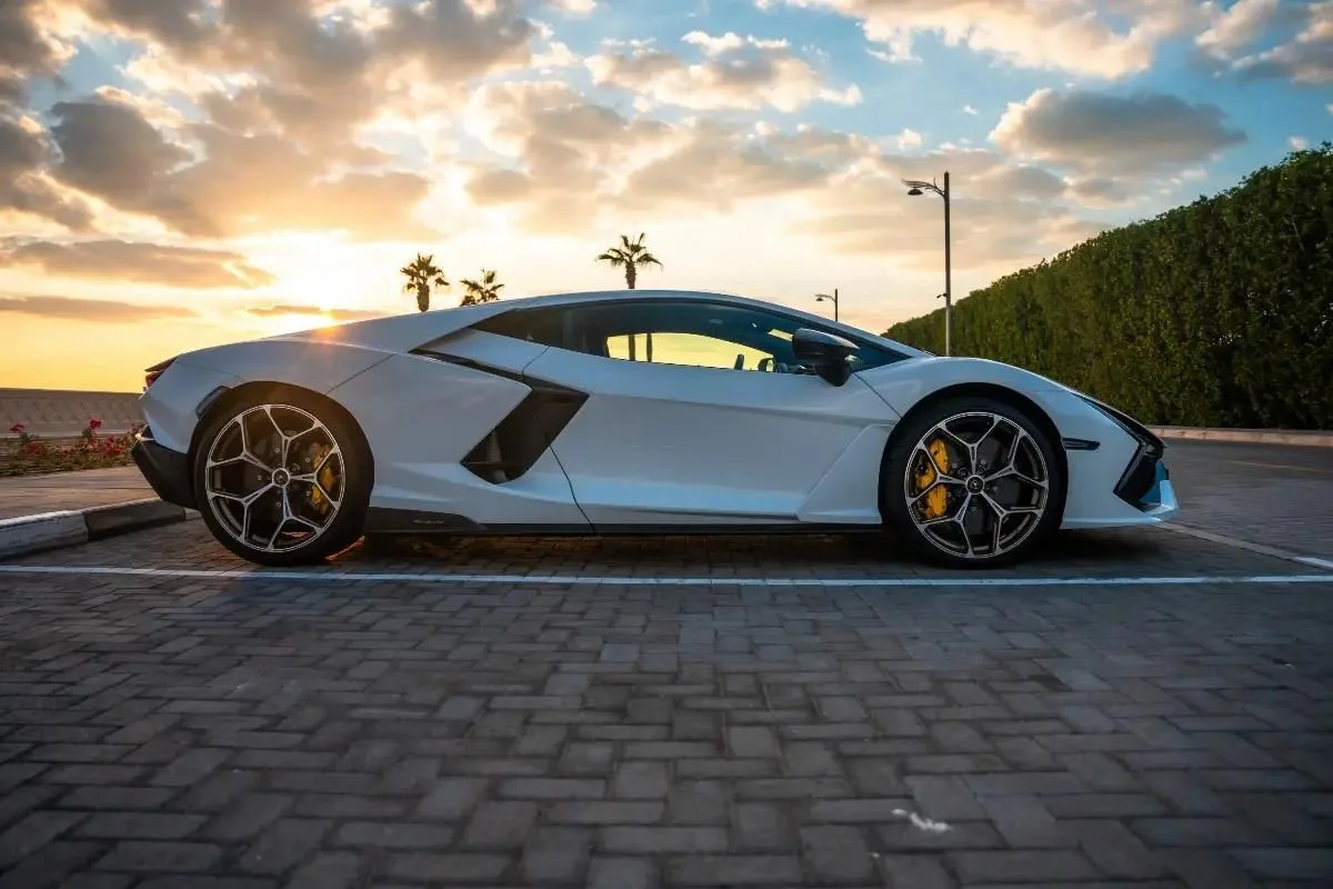 Lamborghini Revuelto Dubai Rental