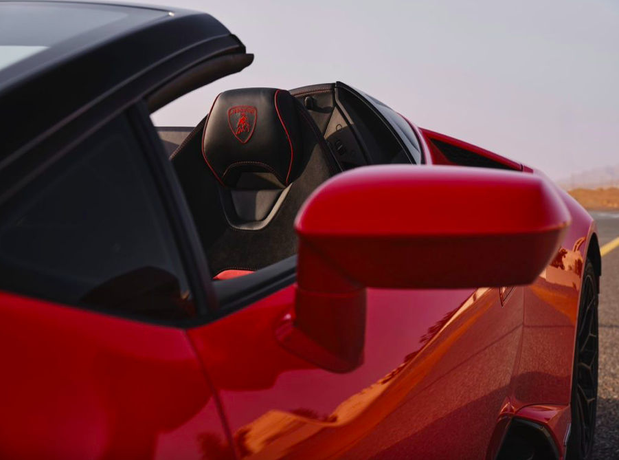 Lamborghini Huracan Evo Car Hire Dubai