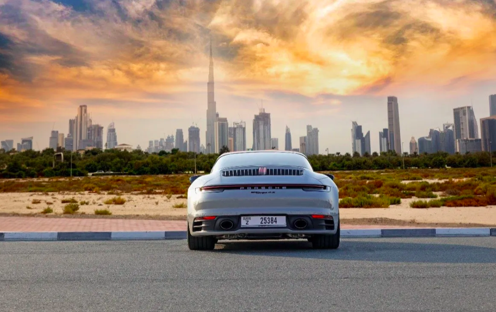 Porsche 911 Targa 4s Rental Abu Dhabi