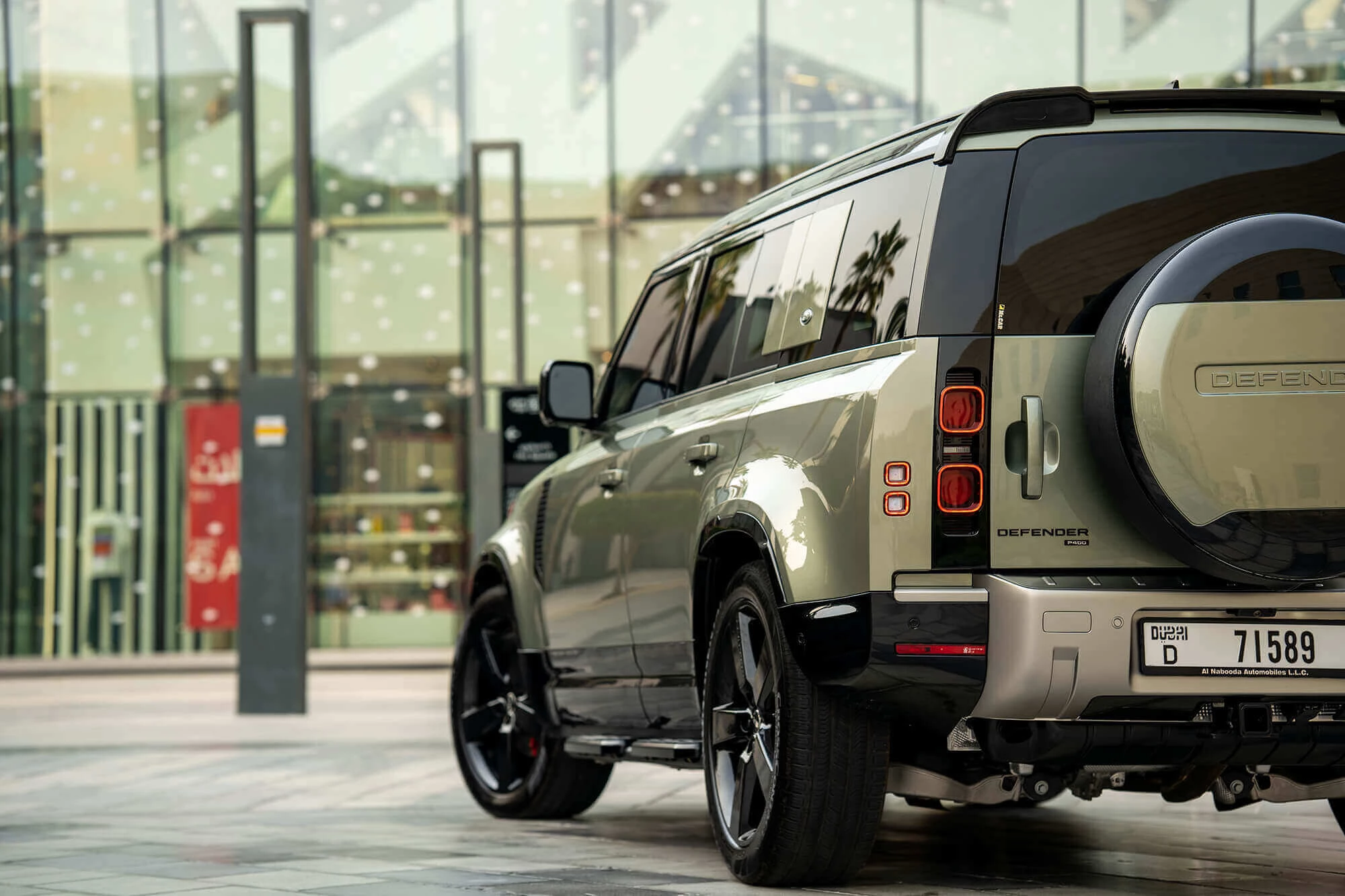 Land Rover Defender Dubai For Rent